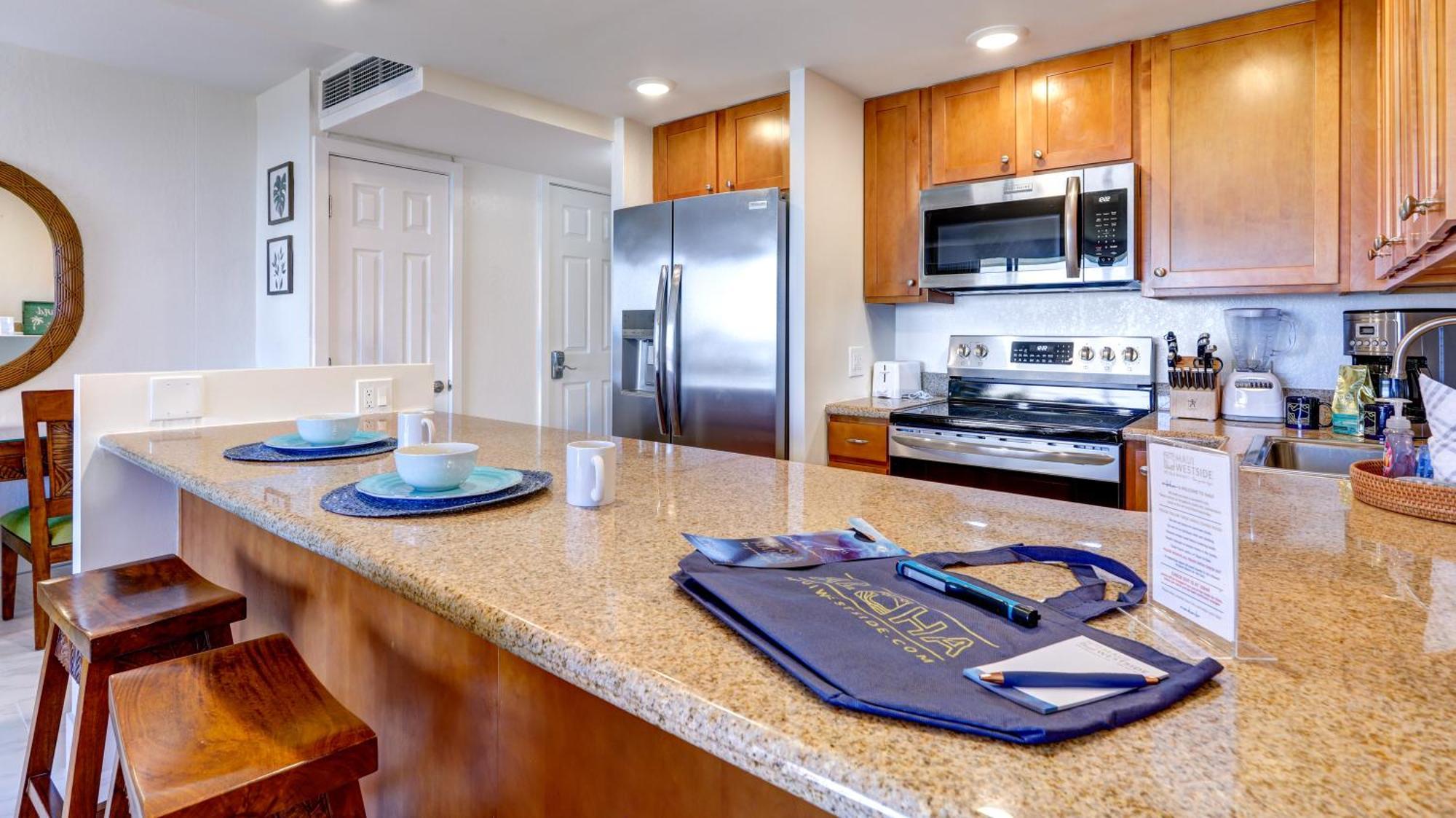 Maui Westside Presents: Kaanapali Shores 733 Stunning Ocean Views New Listing Lahaina Bagian luar foto