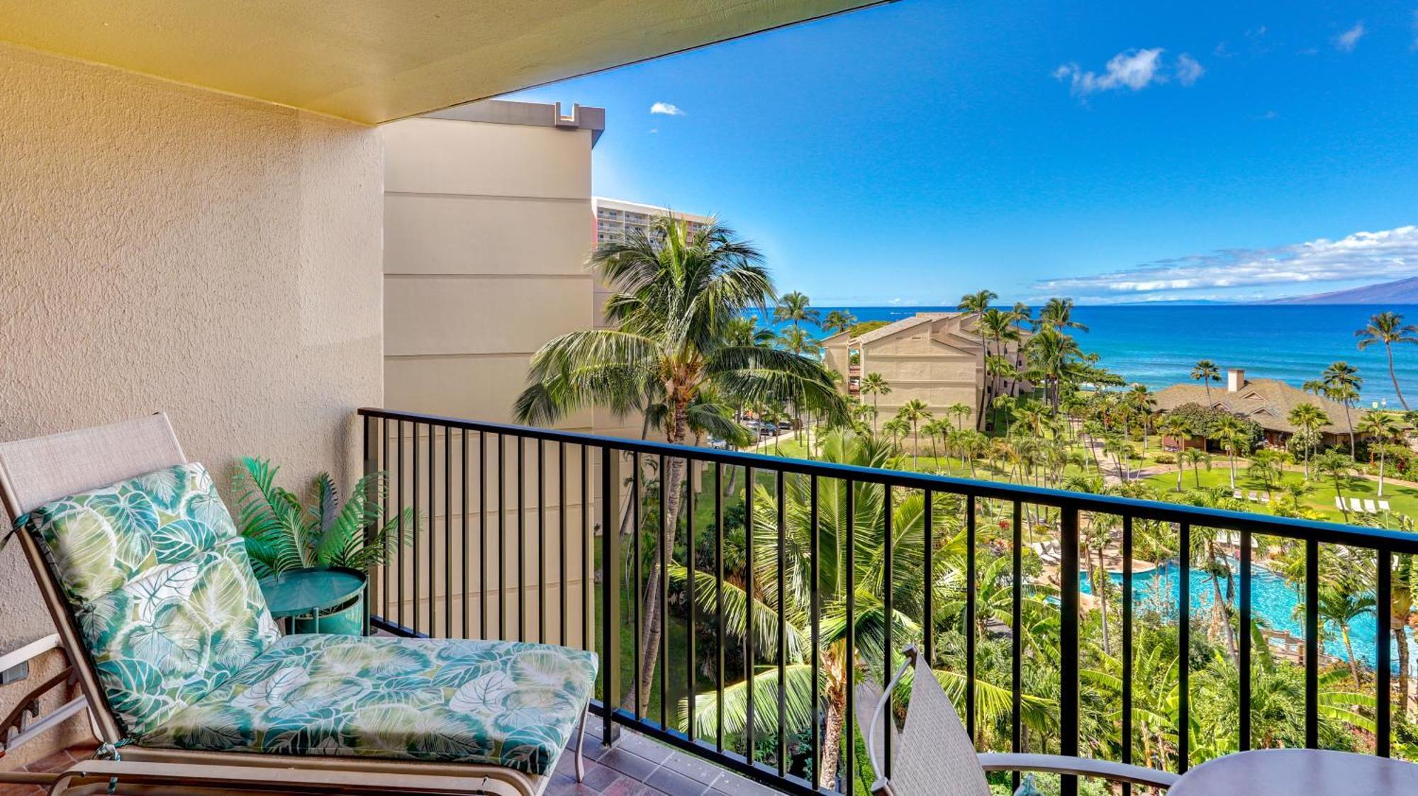 Maui Westside Presents: Kaanapali Shores 733 Stunning Ocean Views New Listing Lahaina Bagian luar foto